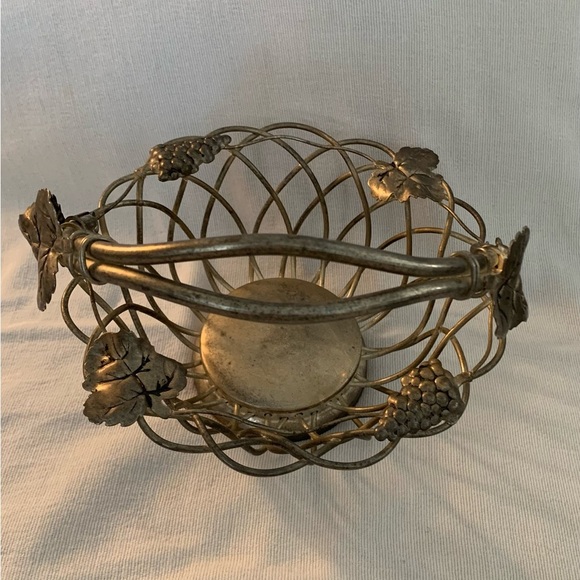 Vintage Sliver Plated Basket, Godingers - Picture 2 of 7